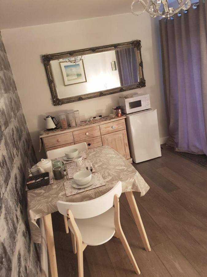 Goshens Farm B&B Wootton Bridge  Dış mekan fotoğraf